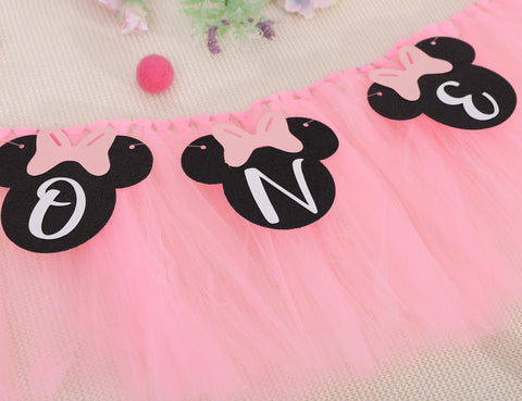 HUHJRUAR Mouse One banner as a photo prop for memories.