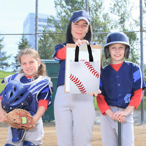 Huhumy sports-themed gift bags add festive flair to events.