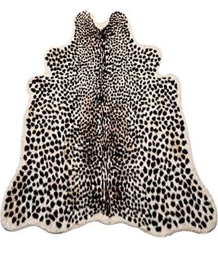 Huichenxing2021FURSTORE faux cheetah area rug top view with silky underfoot feel