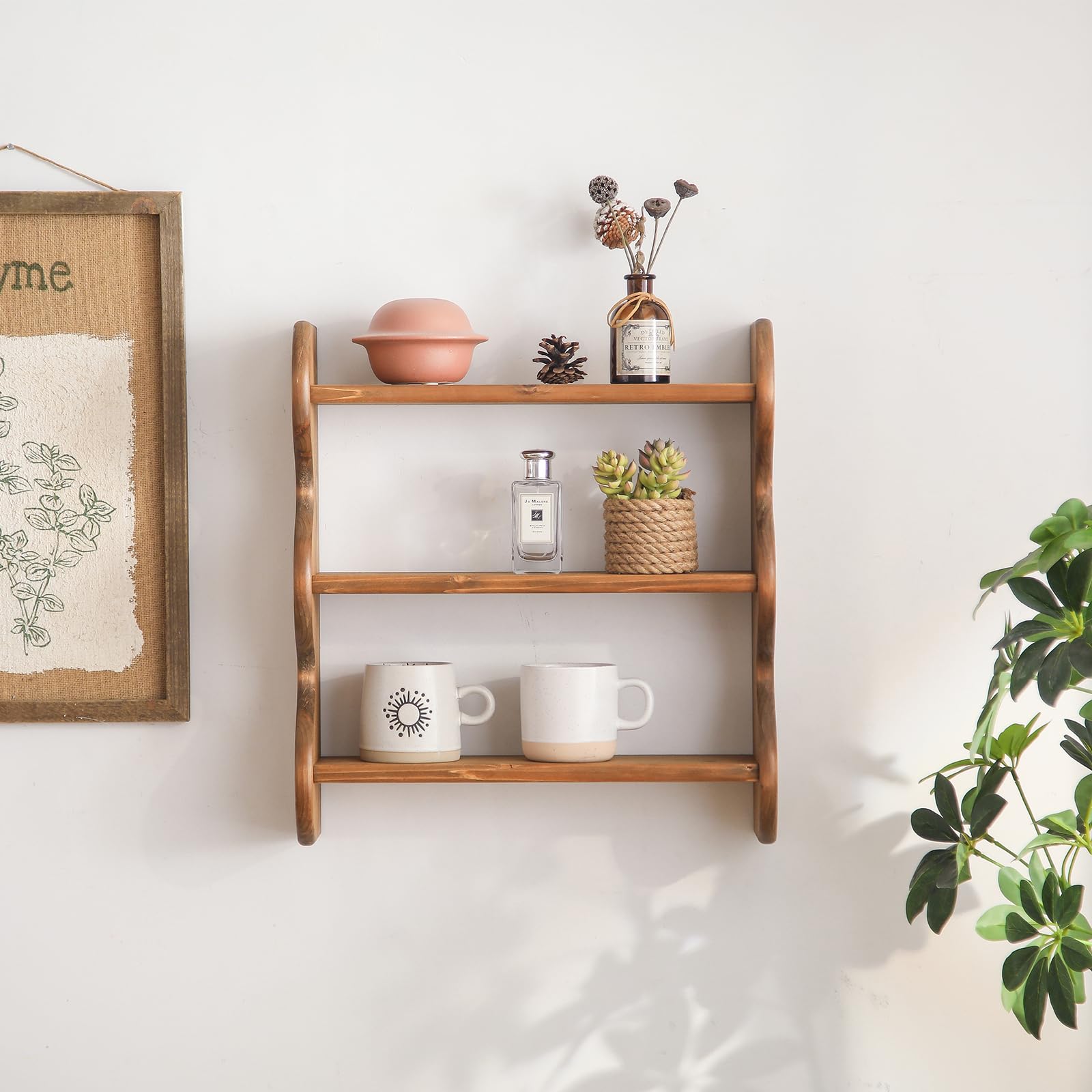 HuiDao three-tier wall shelf for books and decor storage display.