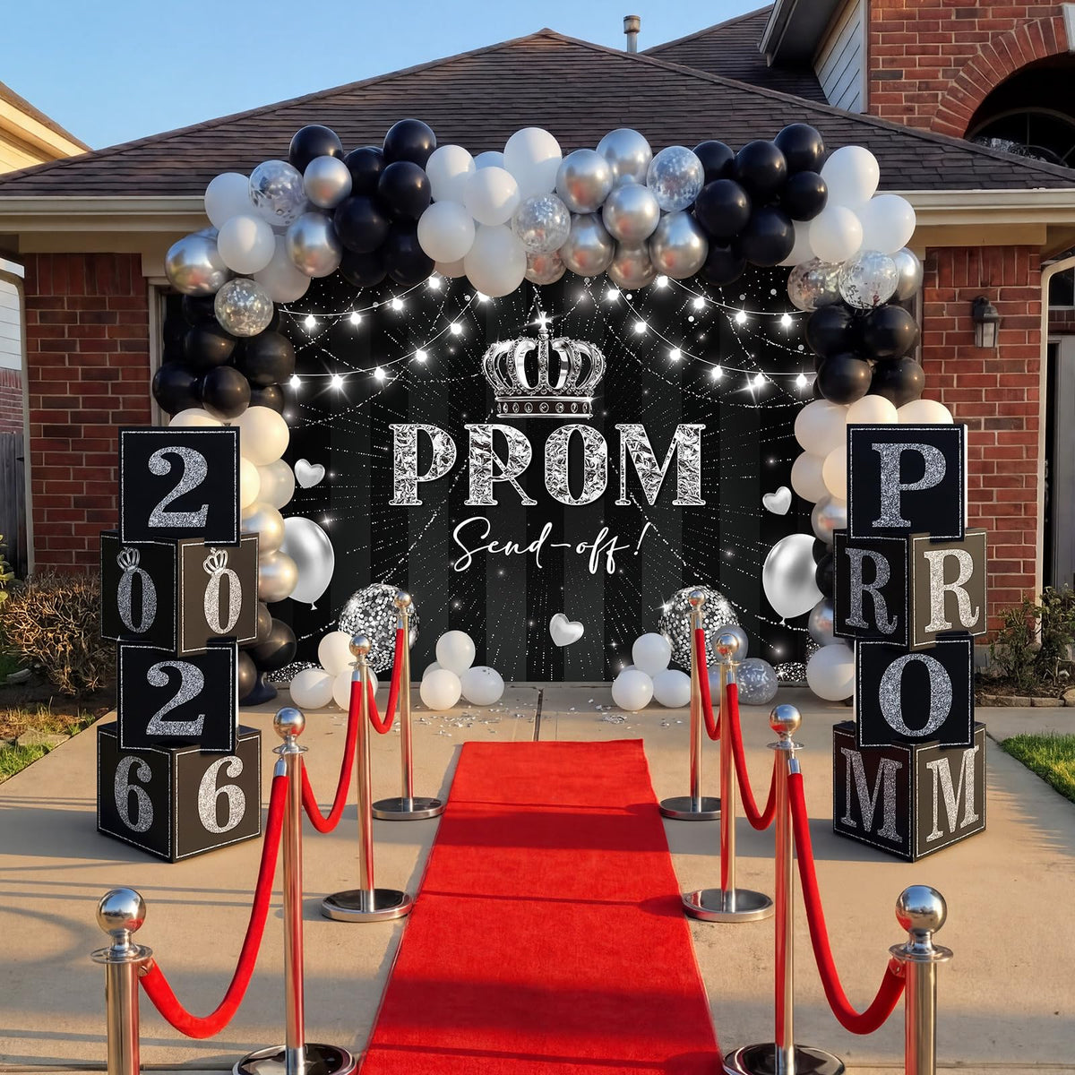 Hungdao prom giant backdrop creates a photo-ready stage for Class of 2026.
