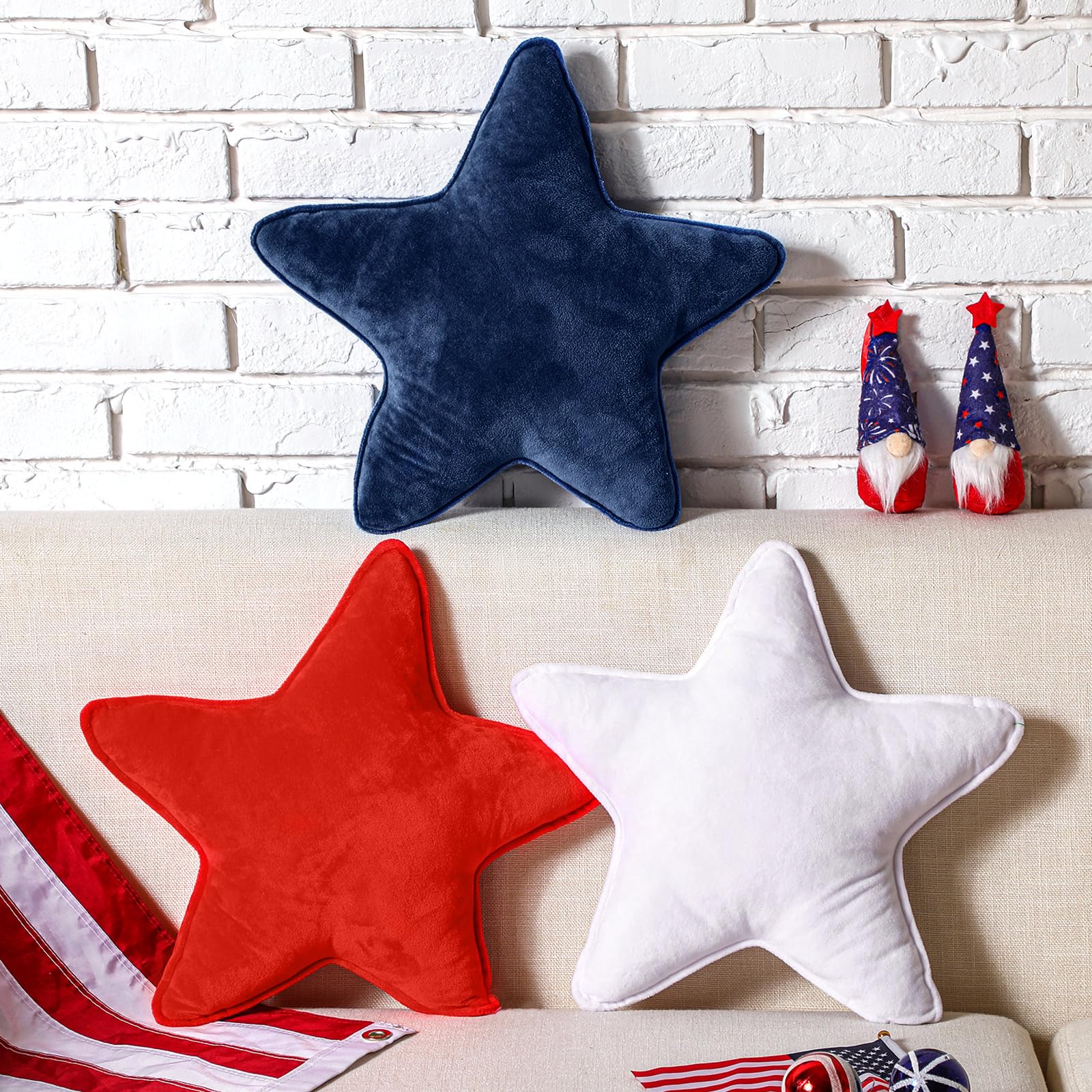 Huwena star pillow set adds cozy patriotic flair to the sofa.