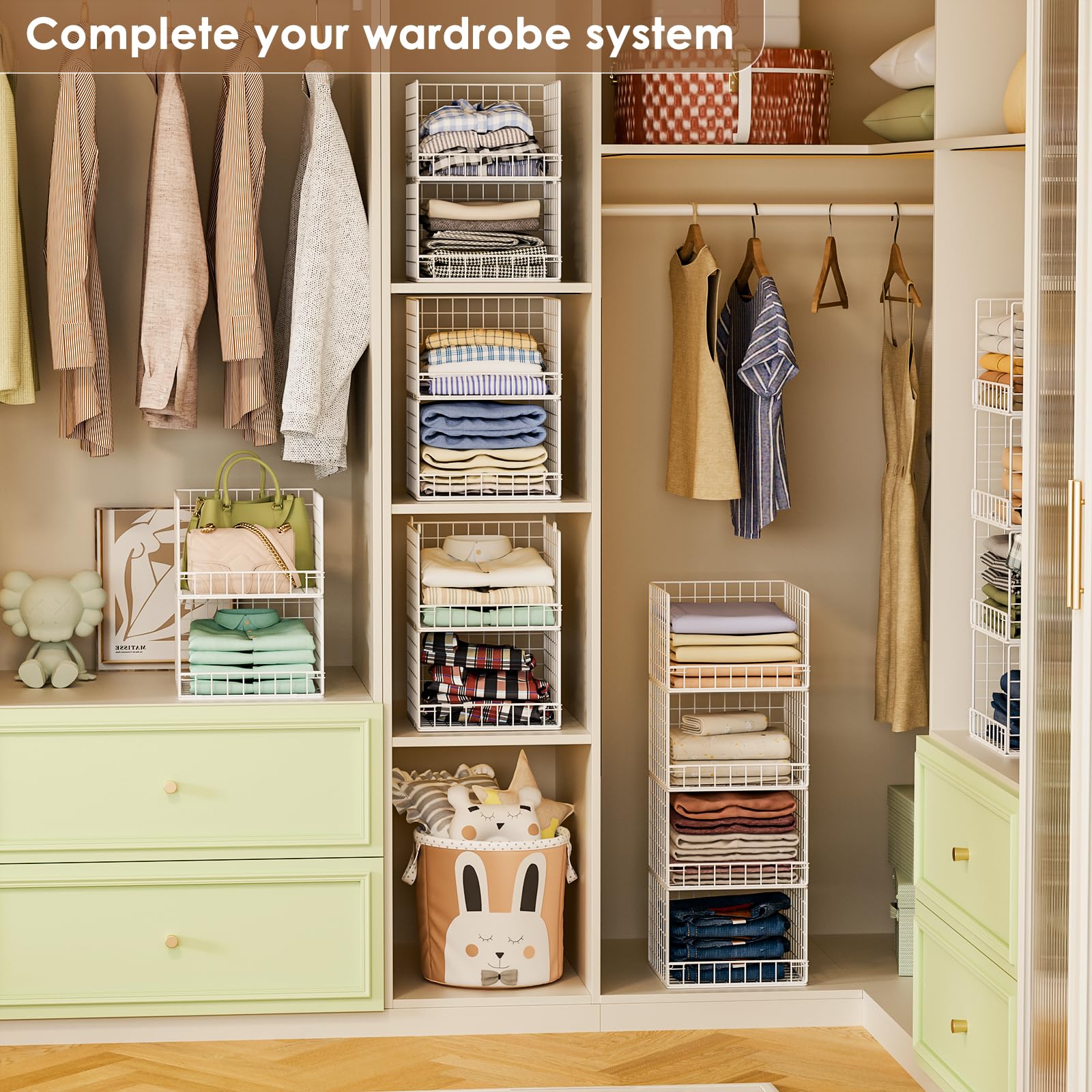 Huxitocan clear-view storage enables quick item selection.
