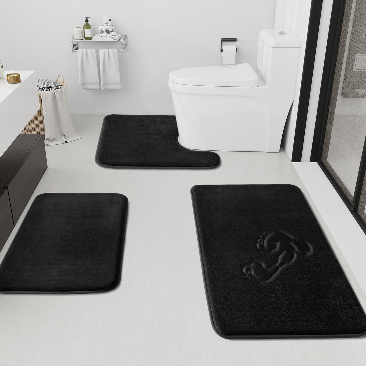 HUXMEYSON 3-piece bath mat set in plush velvet for a luxurious bathroom upgrade
