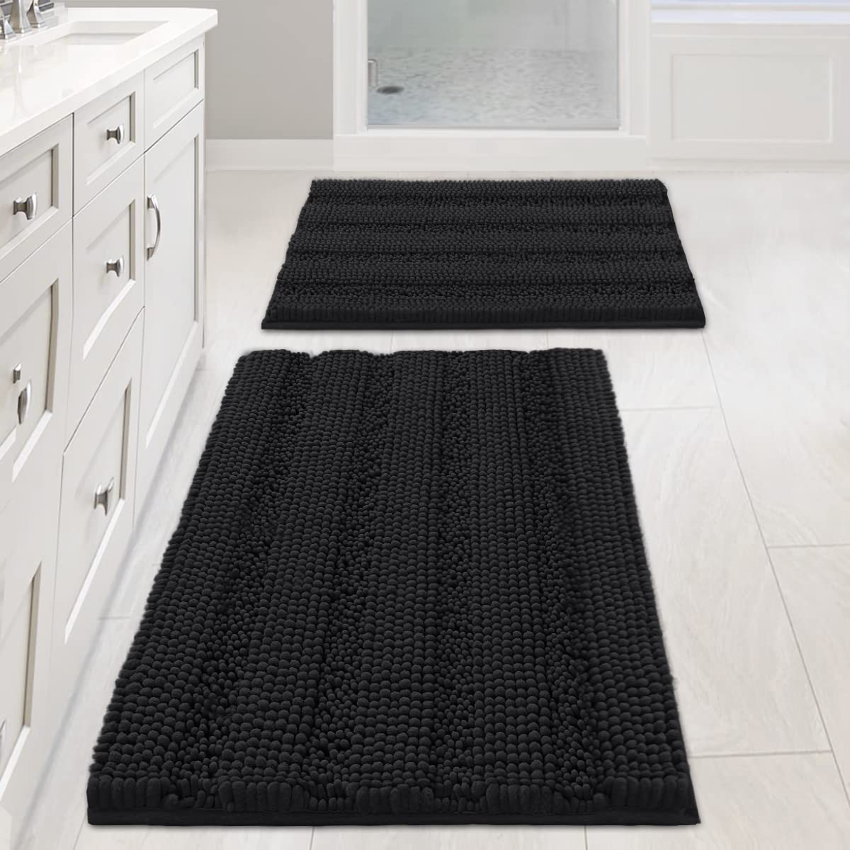 H.VERSAILTEX non-slip striped bath rug set cushions feet after shower.