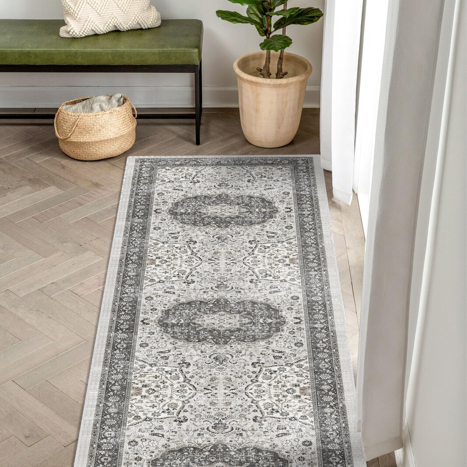 HY HAO YUN LAI oriental-pattern entryway rug in gray adds timeless elegance.