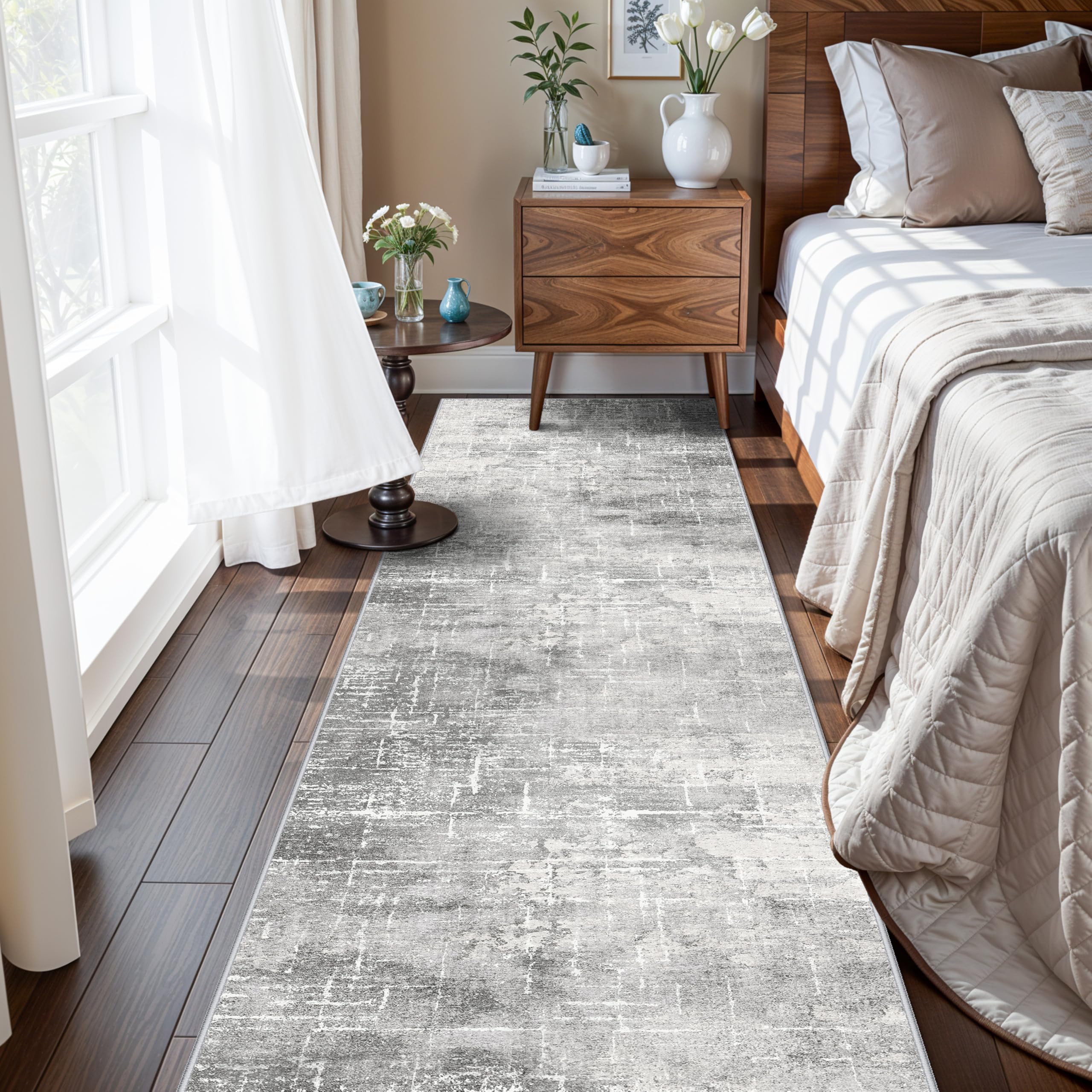 HY HAO YUN LAI light gray rug with non-slip backing provides secure footing.