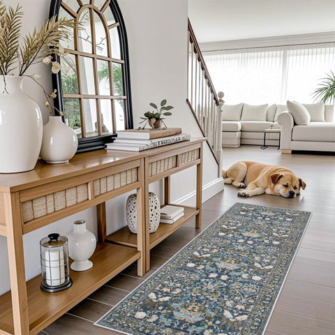 HY HAO YUN LAI non-slip backing keeps this rug in place in kitchens and foyers.