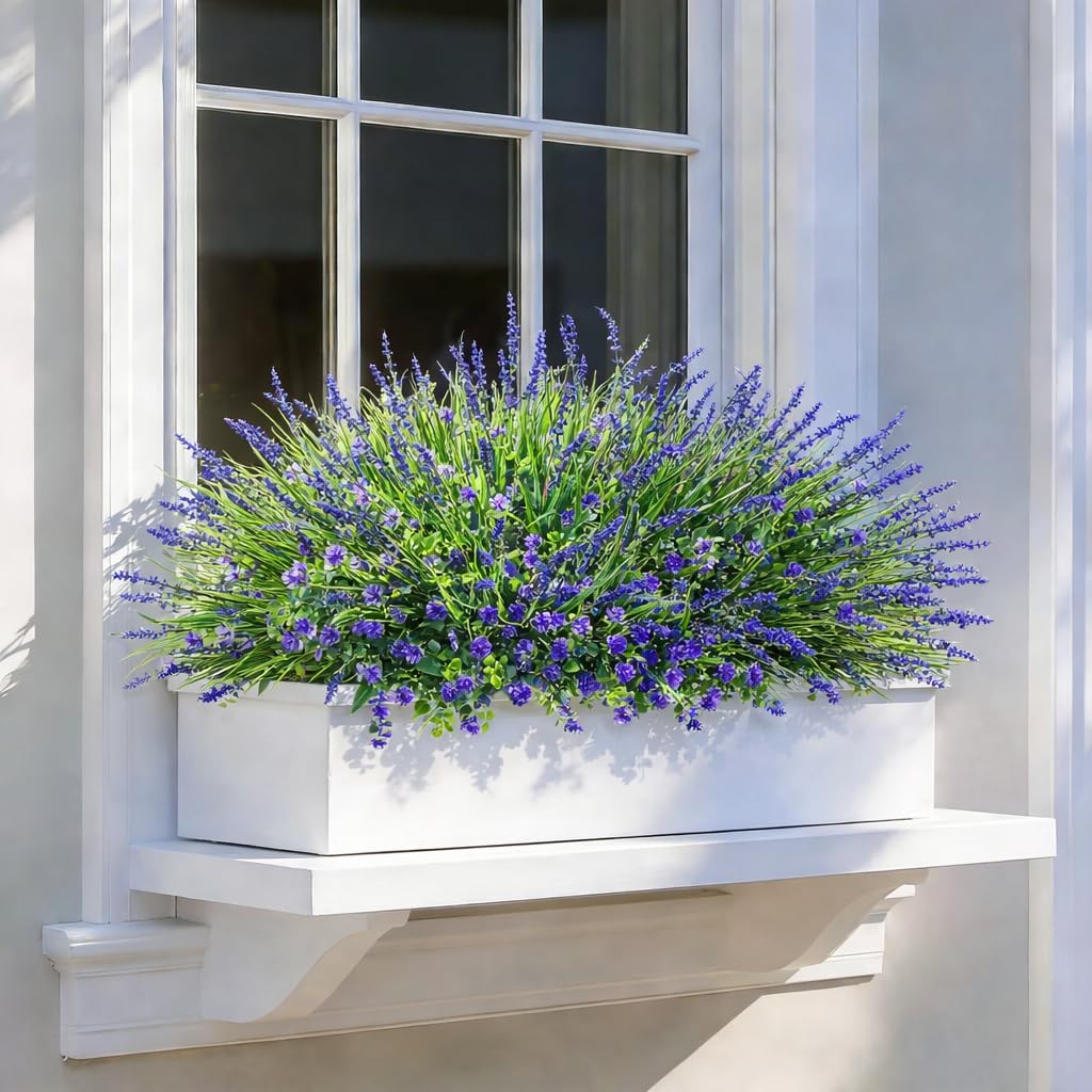 HyeFlora adjustable branches simplify DIY arrangements.