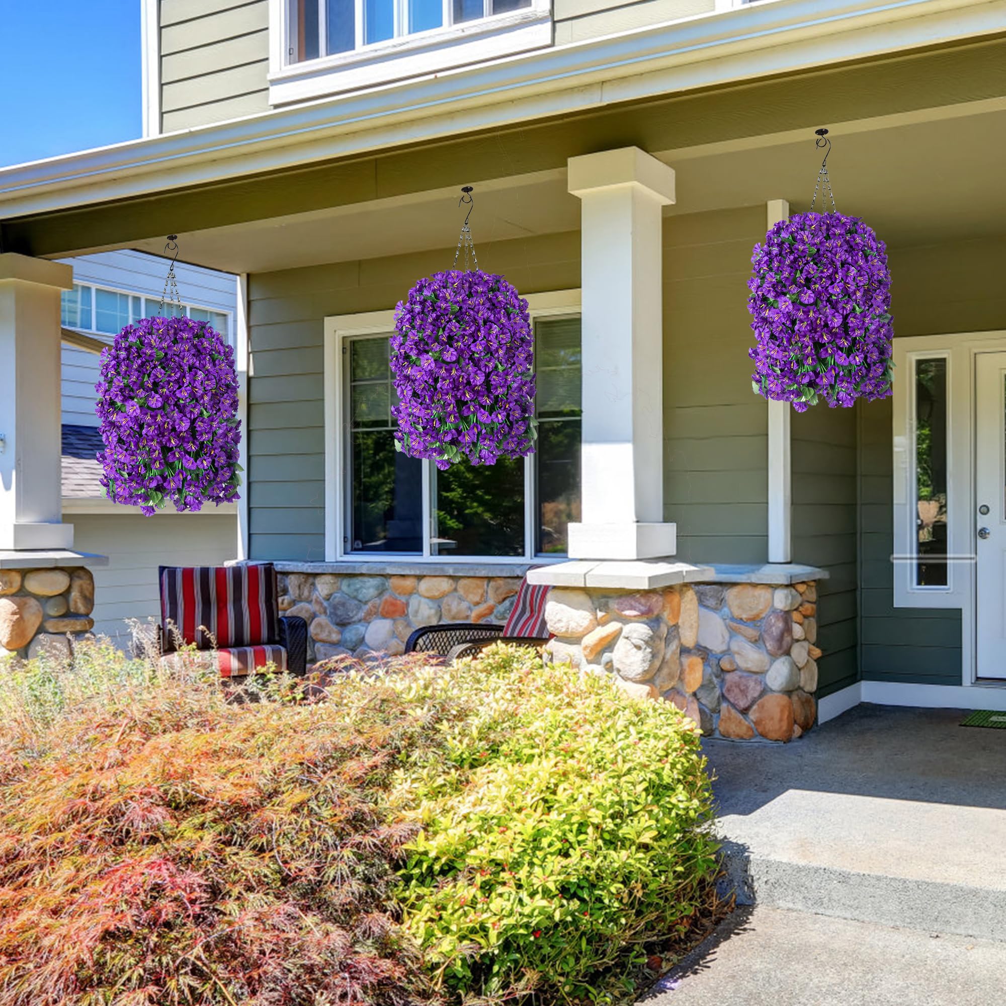 HyeFlora balcony garden setup with trailing vines