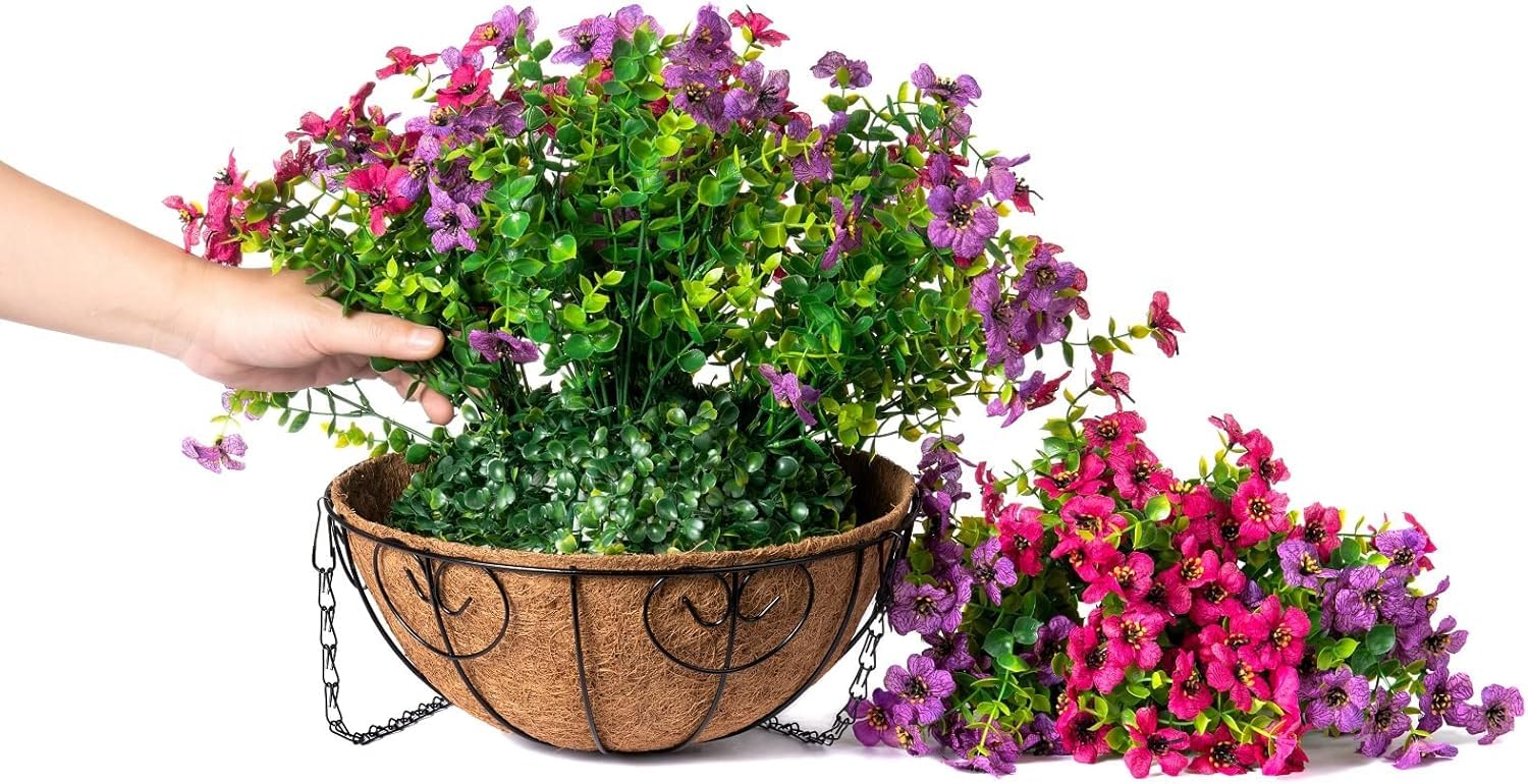 HyeFlora full arrangement measures about 15.7 by 15.7 inches.