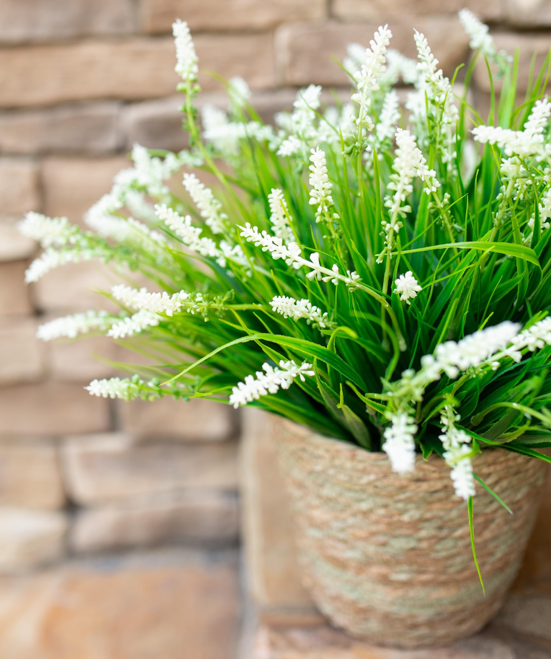 HyeFlora easy DIY bouquet making with adjustable stems.