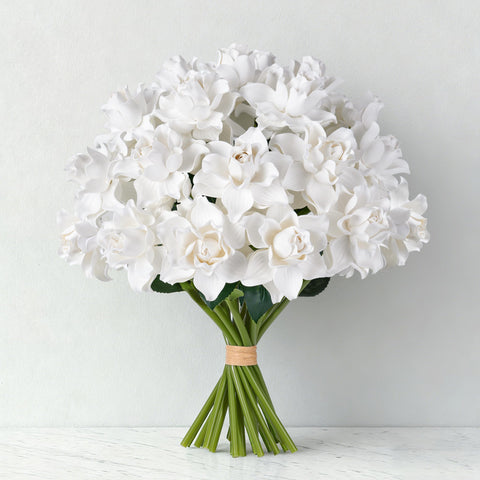 HyeFlora Gardenia closeup highlighting realistic silk texture