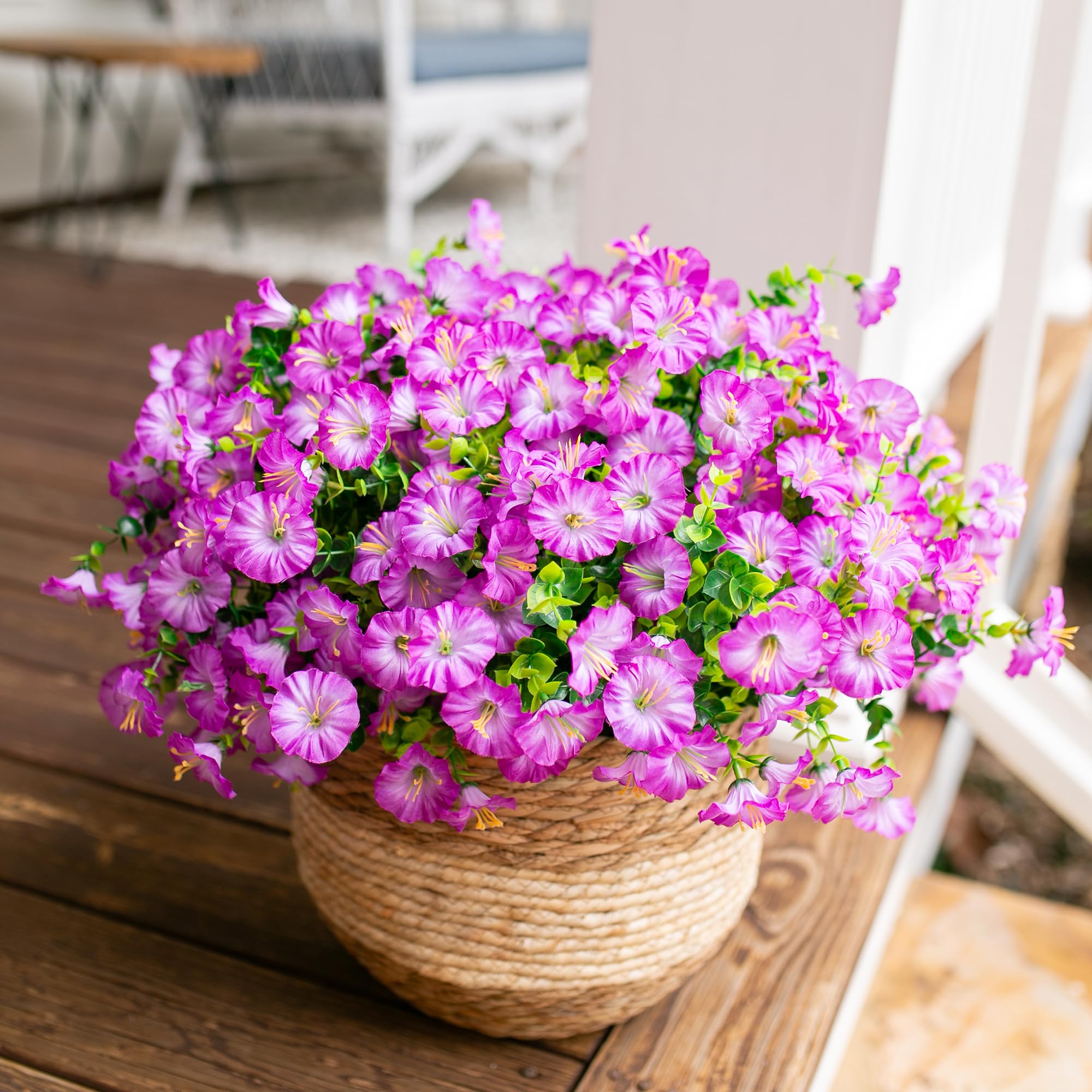 HyeFlora low maintenance faux flowers for easy year-round styling.