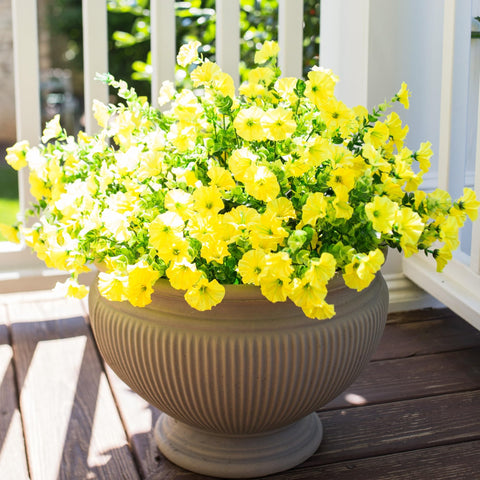HyeFlora patio yard arrangement with UV-resistant blooms