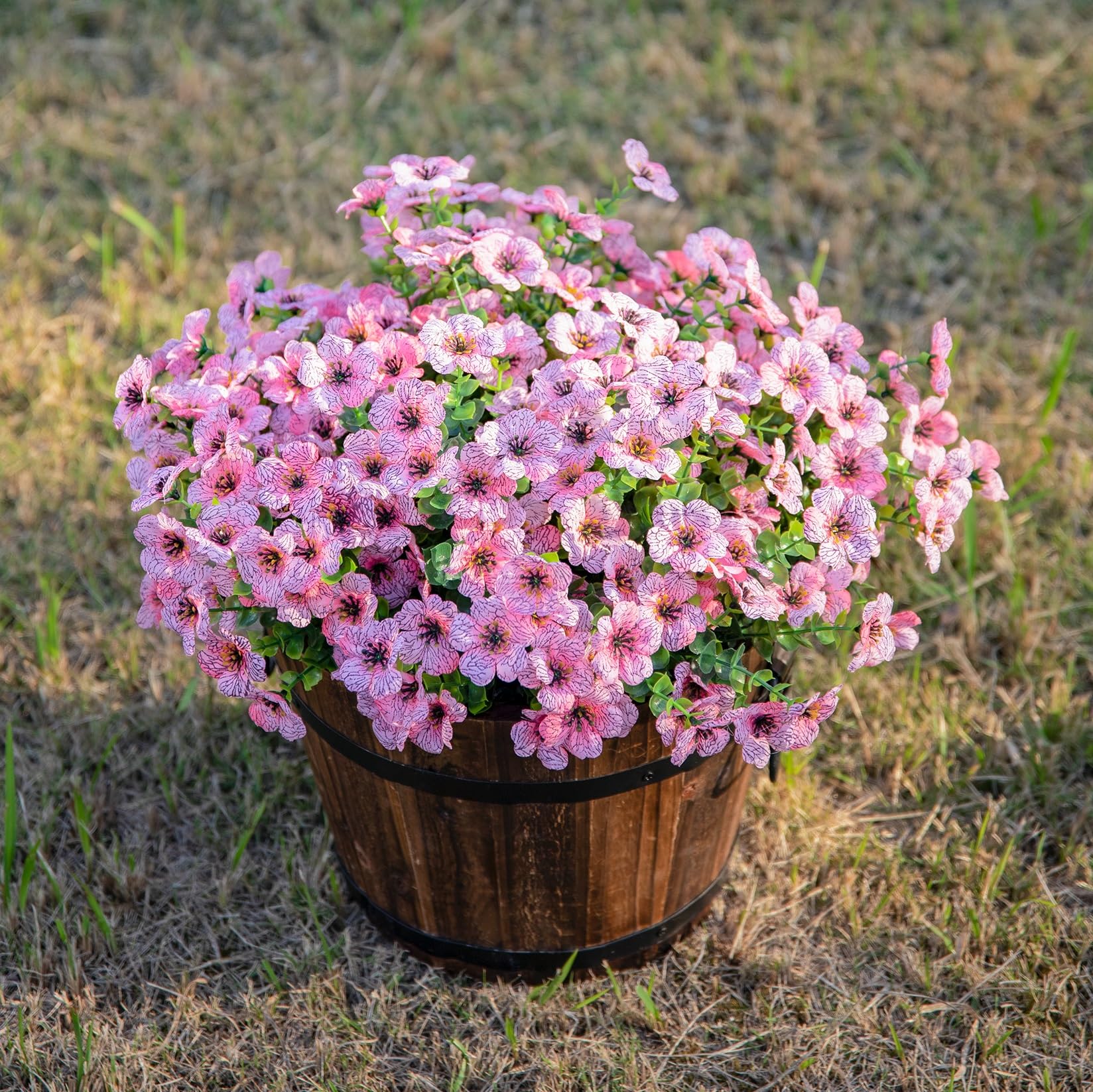 HyeFlora pink daisy with eucalyptus leaves bundle for year-round decor