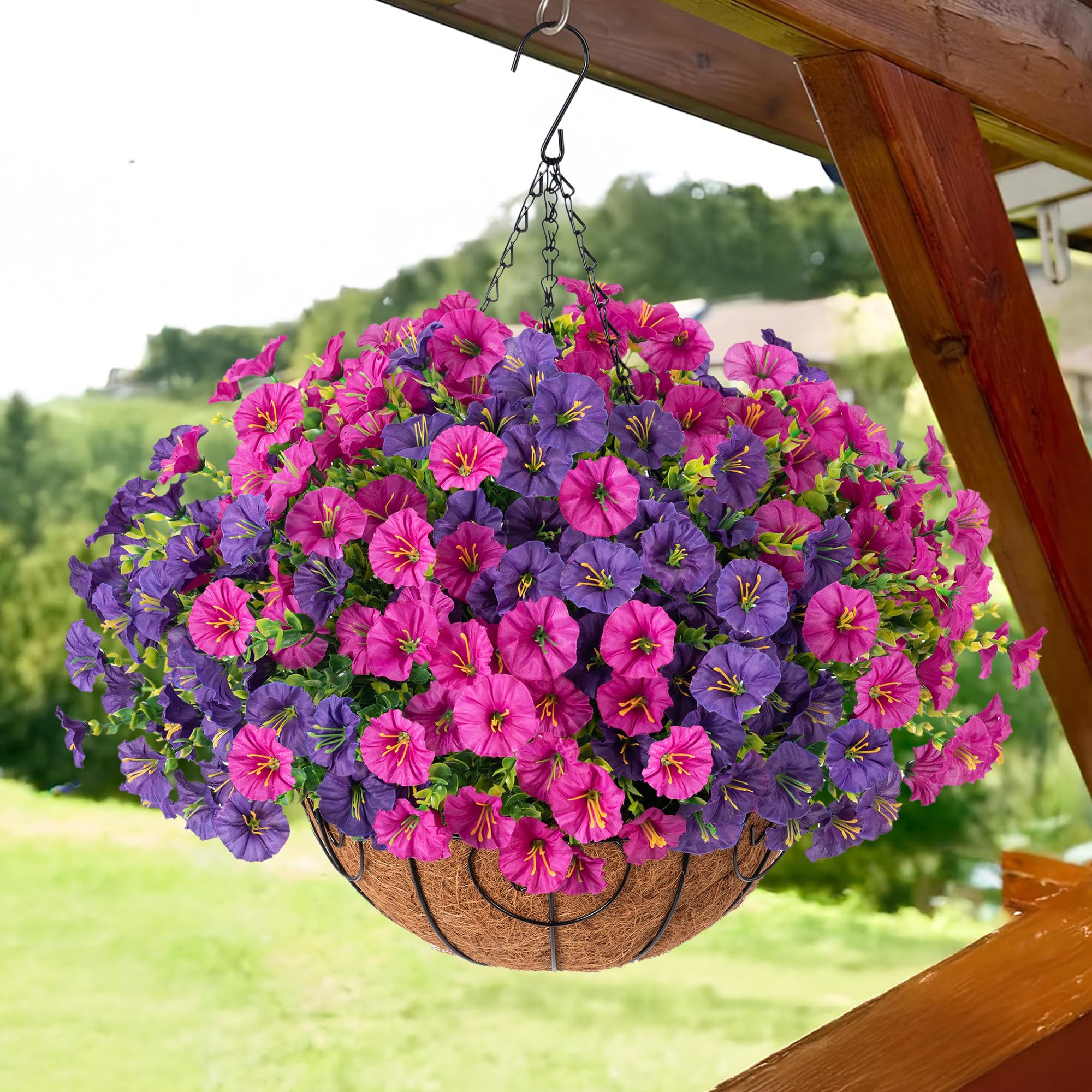 HyeFlora UV-resistant hanging basket stays vibrant outdoors