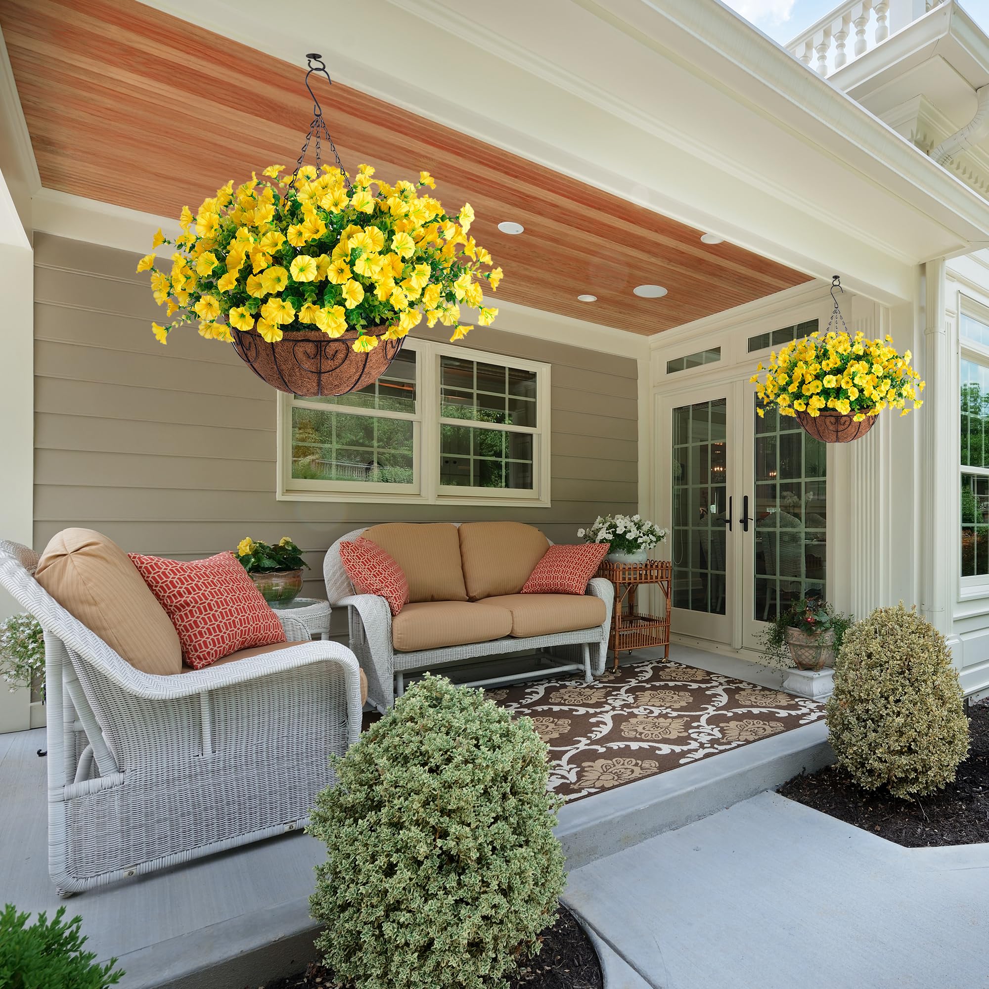 HyeFlora UV-resistant silk flowers stay vibrant in sun and weather