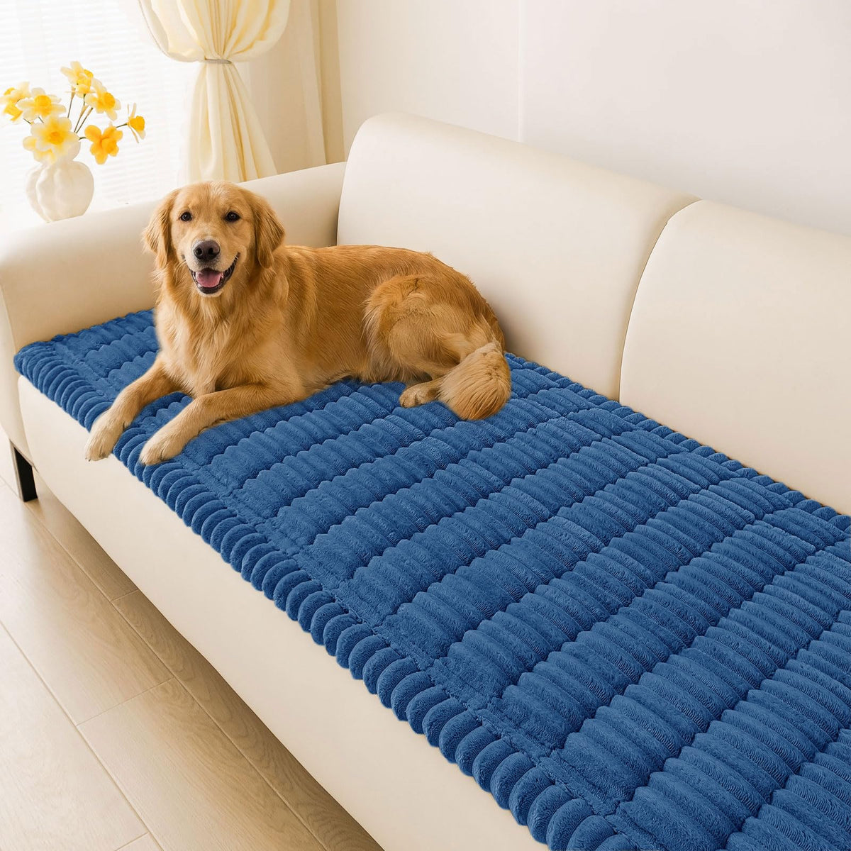 hyha couch cover for dogs with non-slip bottom keeps your sofa in place during play