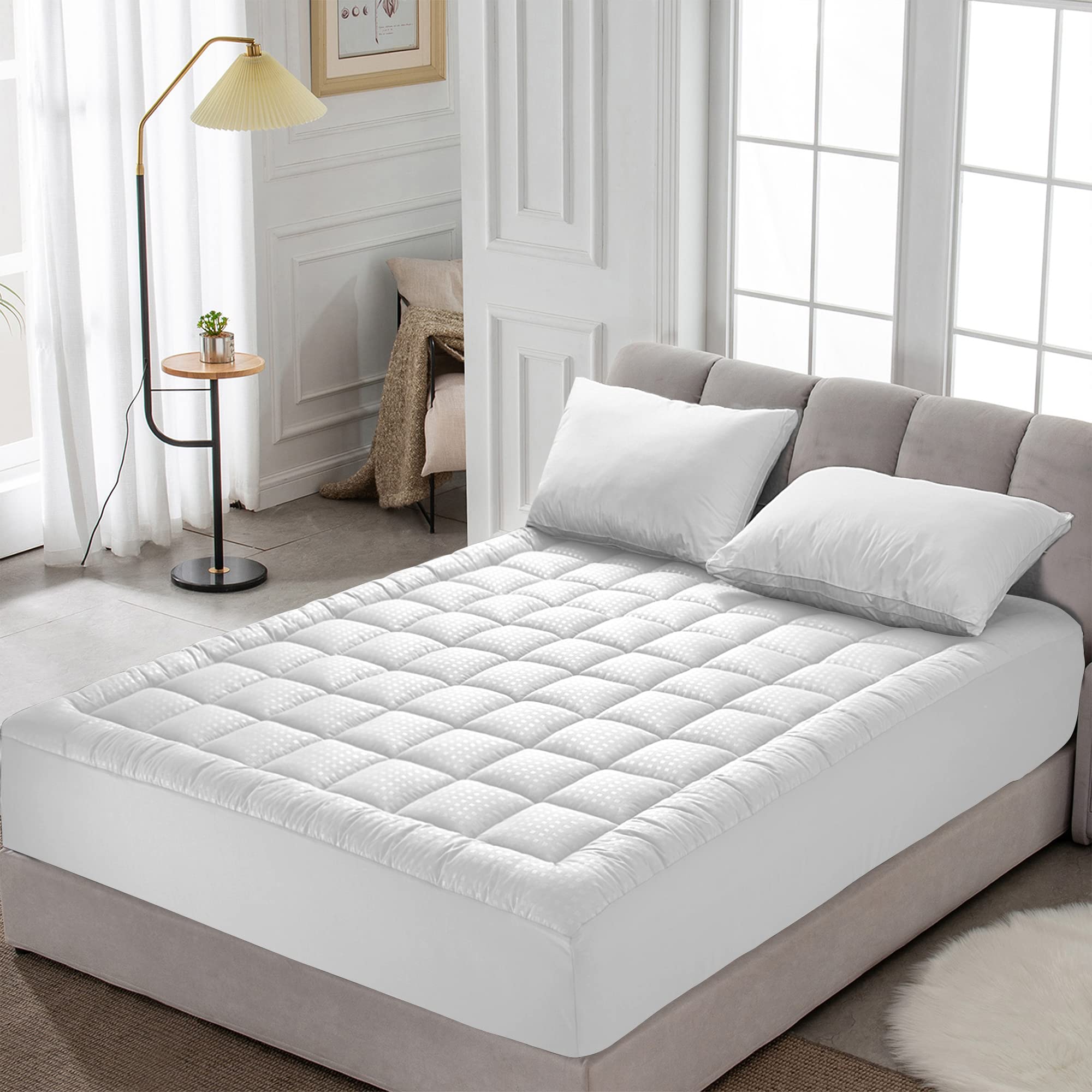 HYLEORY king mattress pad protects your bed daily wear.