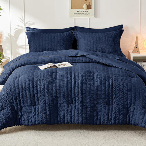 HYMOKEGE all-season microfiber bedding illustrating year-round comfort