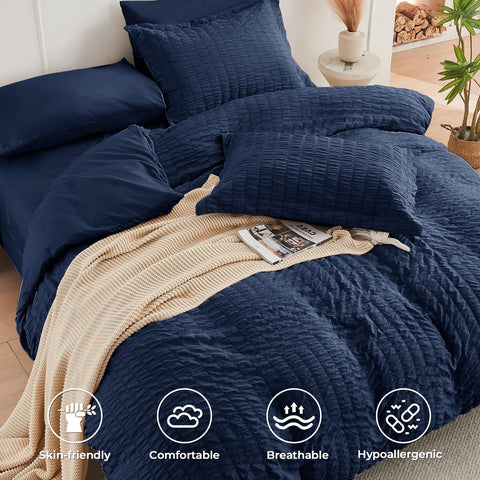 HYMOKEGE comforter closeup stitch showing quality and cozy feel