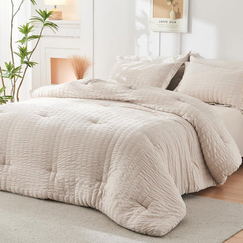 HYMOKEGE microfiber fill 240gsm balances warmth and breathability
