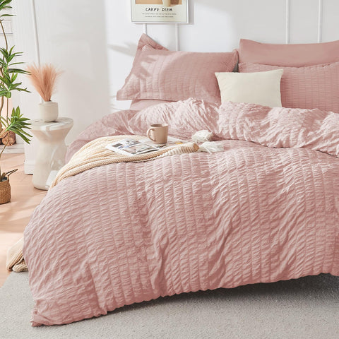 HYMOKEGE Rose Gold Queen pillowcases add soft, coordinating style