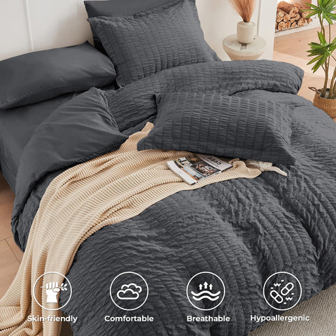 Deep-pocket fitted sheet from HYMOKEGE fits 12–15 inch mattresses