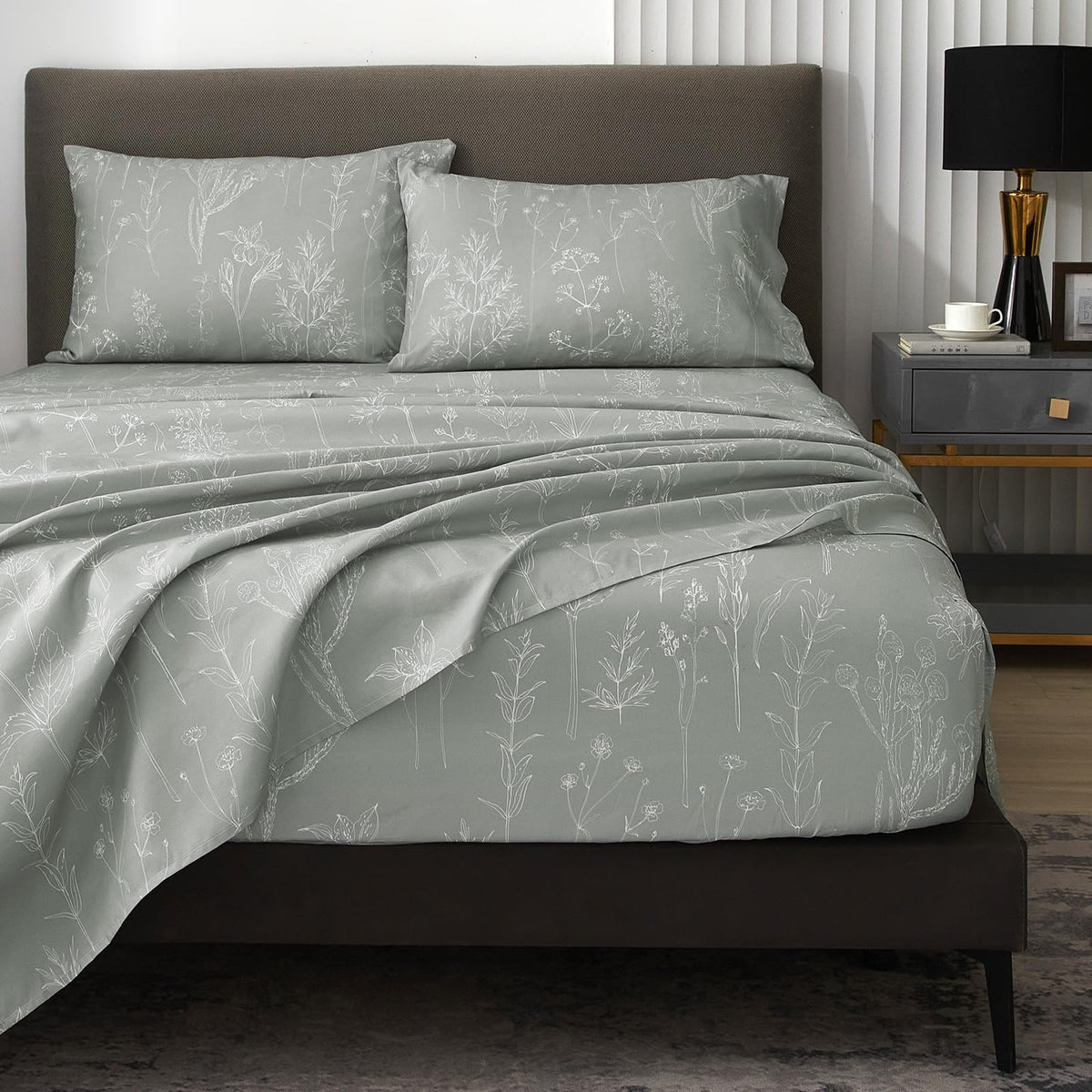 HYPREST floral bed sheets with a subtle grey pattern for elegant bedding.