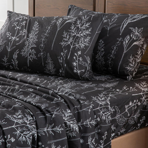 HYPREST floral printed bedding in breathable microfiber for year-round use.