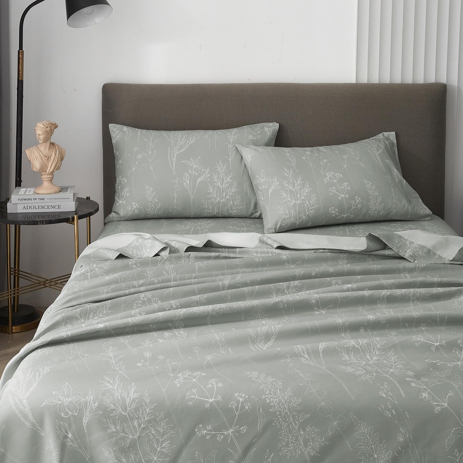 HYPREST 4-piece king set includes flat sheet, fitted sheet, and pillowcases.
