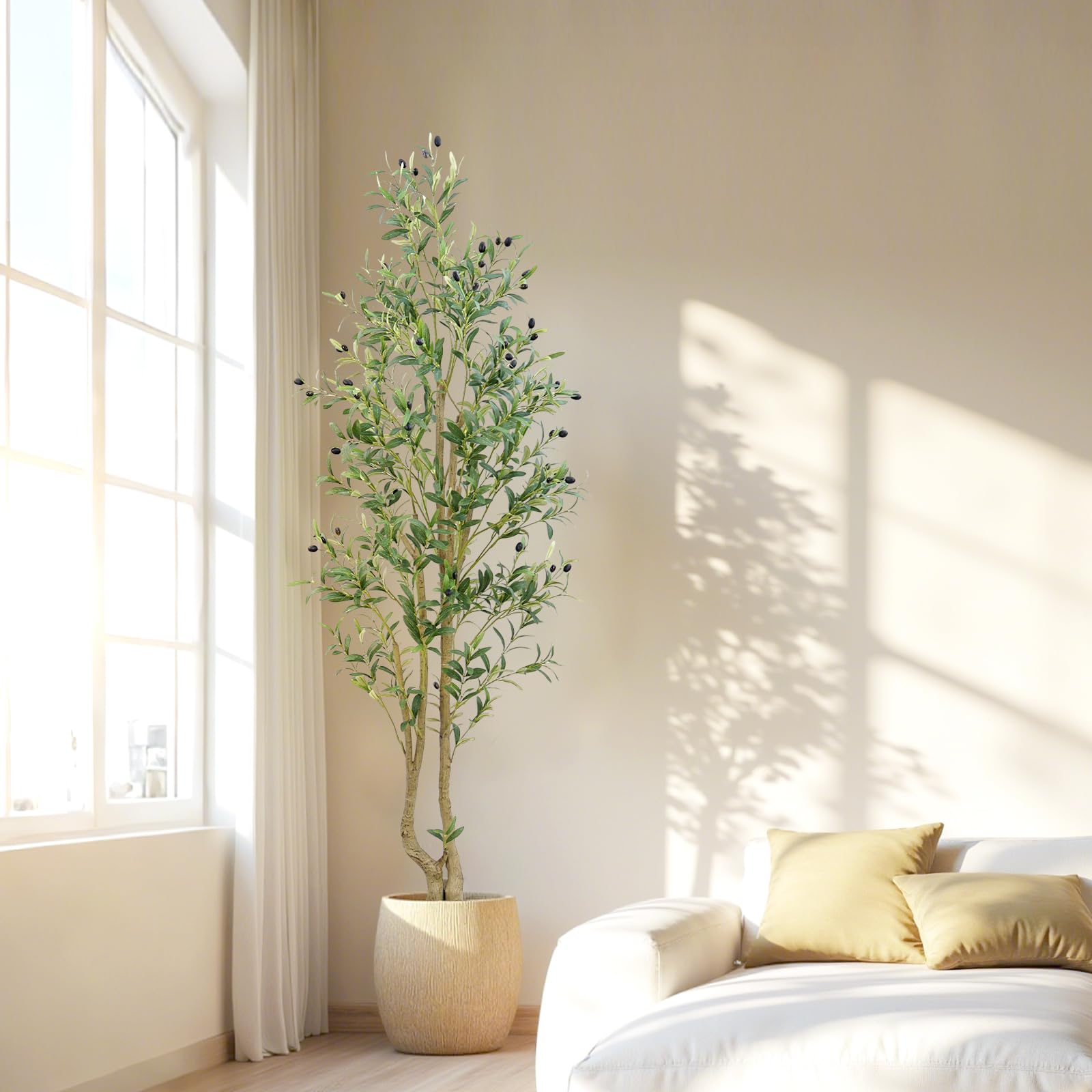 HZXGCP Adjustable branches let you shape the tree to your space.