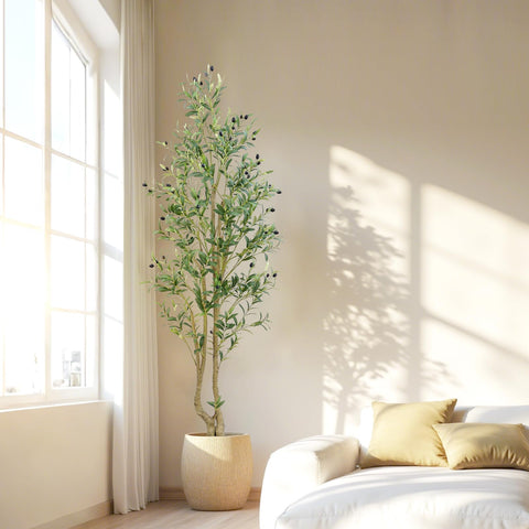 HZXGCP Adjustable branches let you shape the tree to your space.