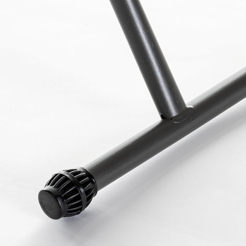 Iceberg IndestrucTable Classic robust frame supports heavy outdoor use.