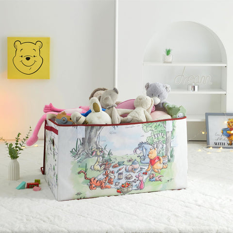 Idea Nuova Winnie the Pooh trunk close-up of soft non-woven material