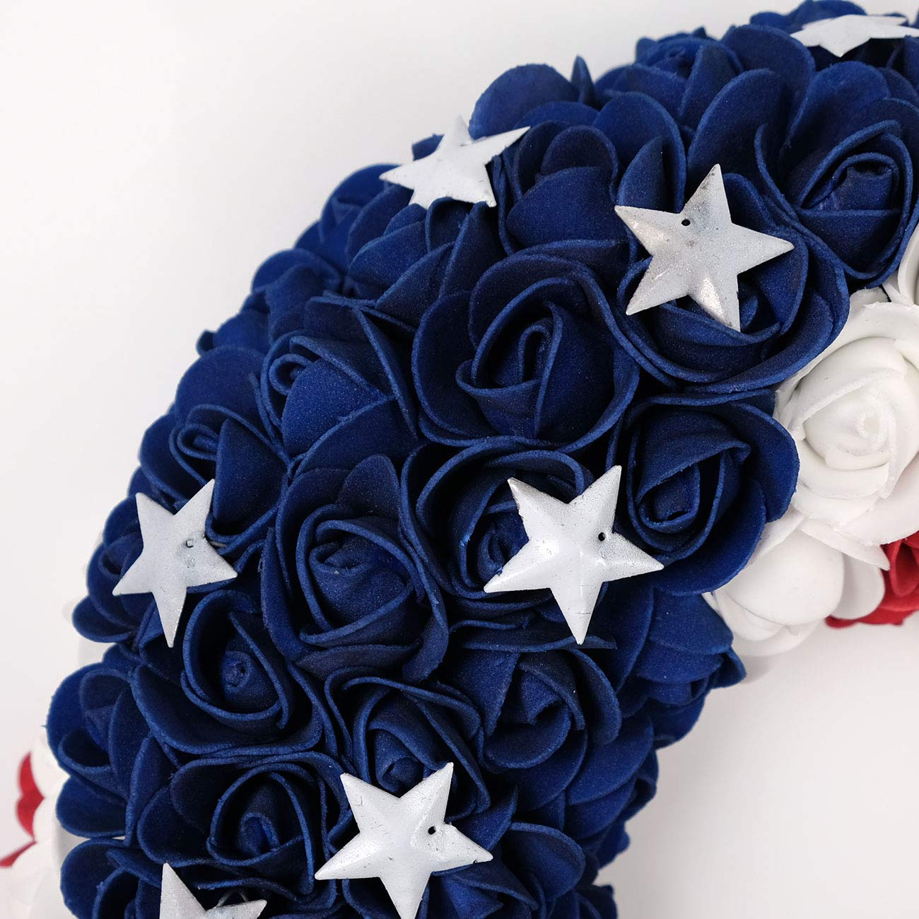 Idyllic gift-ready patriotic wreath ideal for gifting hosts and friends.