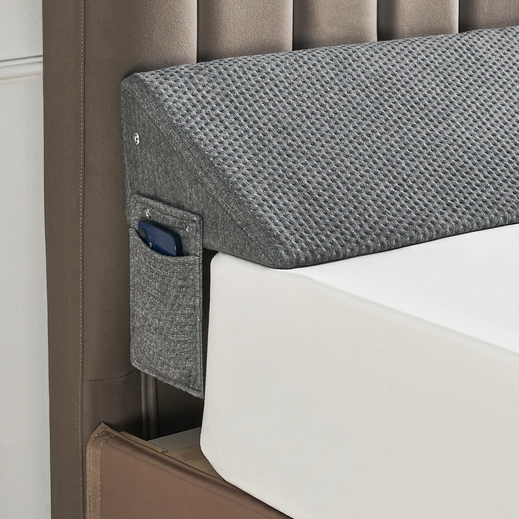 IFNOW queen bed wedge pillow placed at the headboard filling the gap for a neater bed