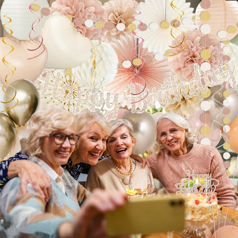 IHEPYQ Balloons and Swirl Streamers add festive movement.