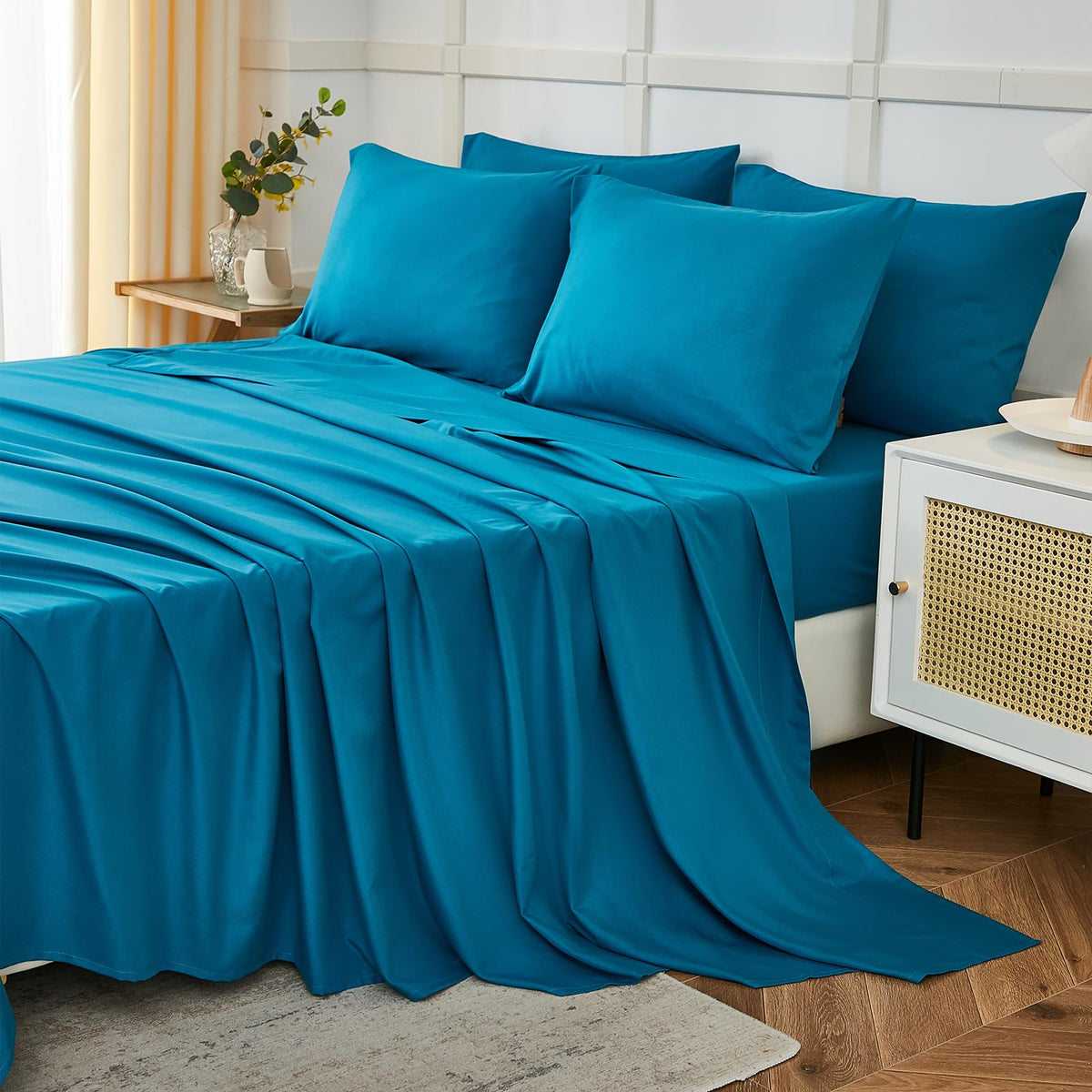 ILAVANDE Teal Queen Sheets flat sheet showing silky microfiber finish for restful nights