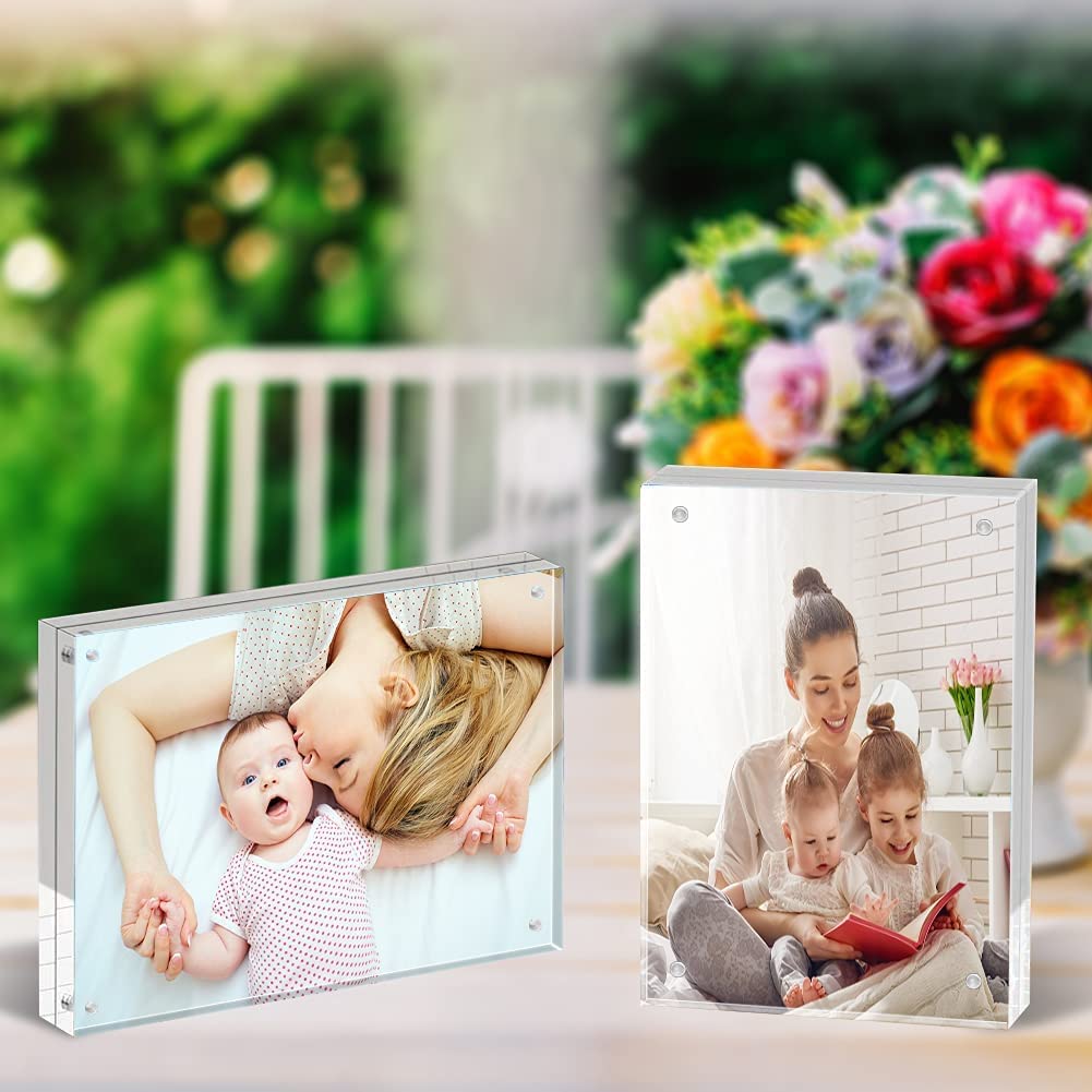 ILYXY 3-Pack Acrylic Frame 20mm thick stand enables freestanding desk display.