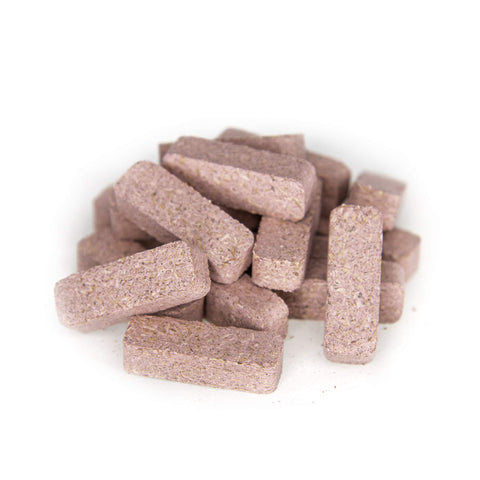 Incienso de Santa Fe cedar bricks packaging highlights natural materials and USA origin.