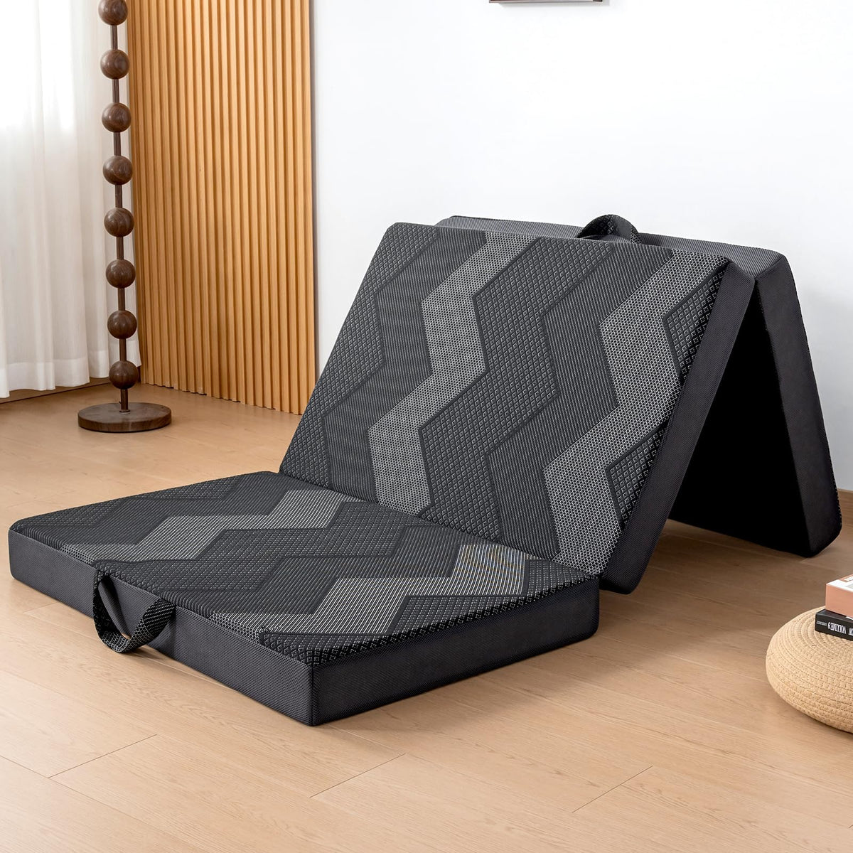 INGEROOM foldable mattress with handles for easy transport during trips
