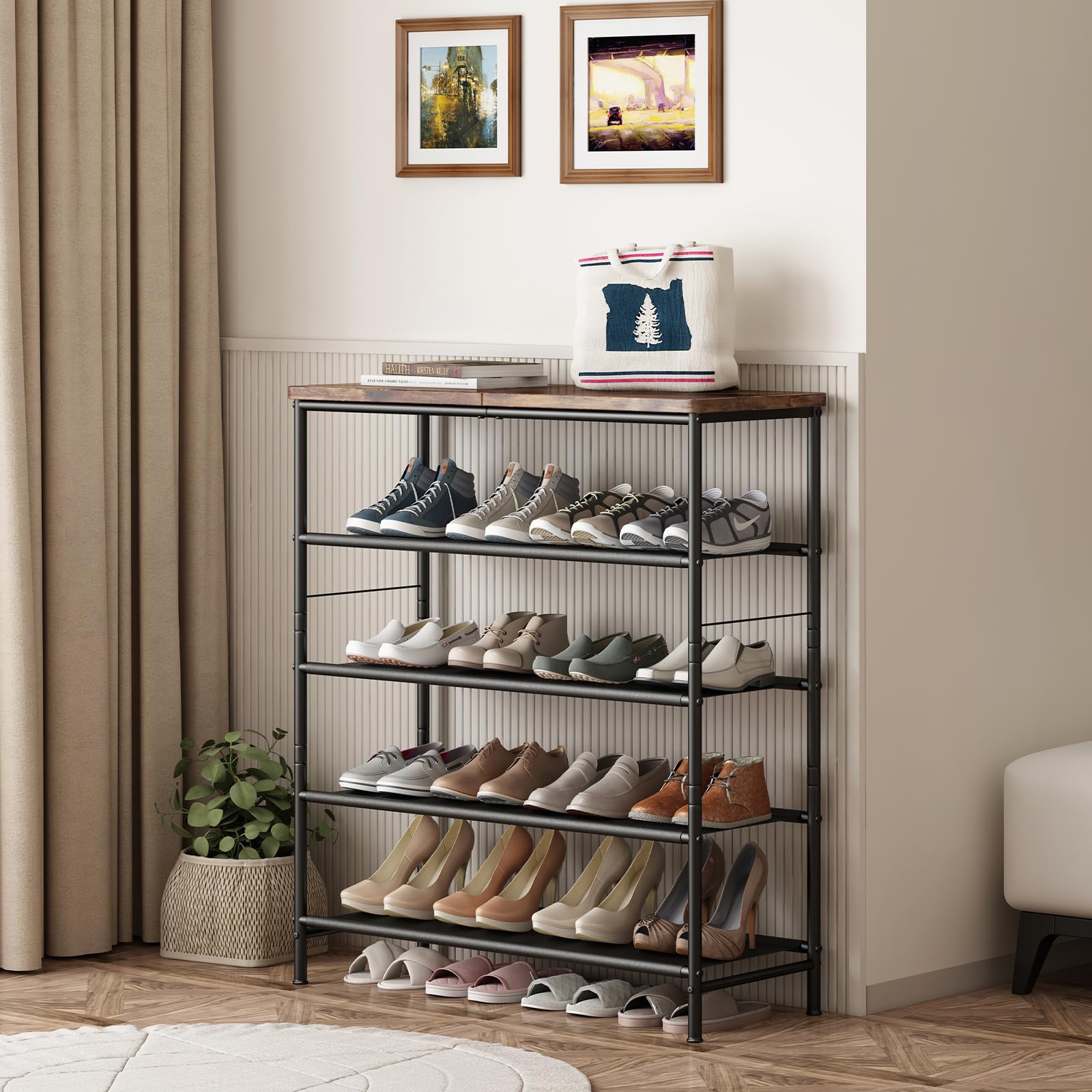 INGIORDAR layer fabric panels prevent items from slipping and keep shelves tidy.