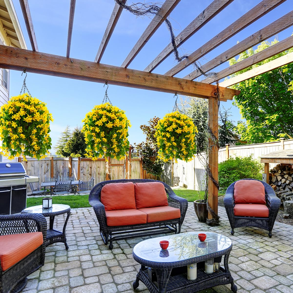 INQCMY cone basket and chain detail for durable, weather-resistant decoration.