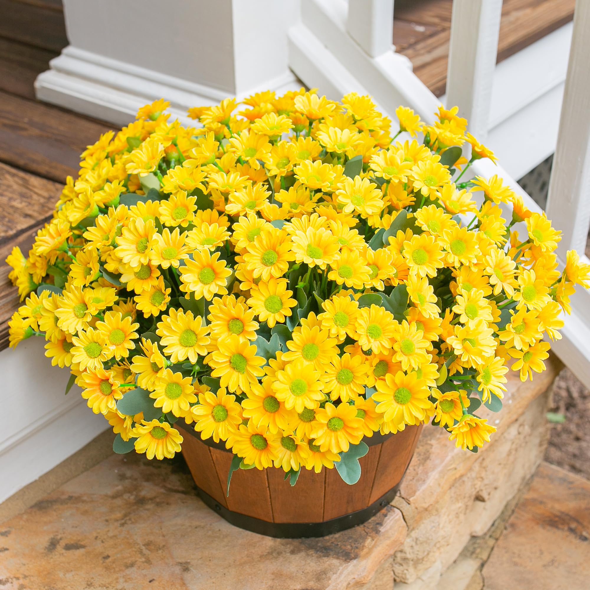 INSPRING front door porch decor with yellow daisies