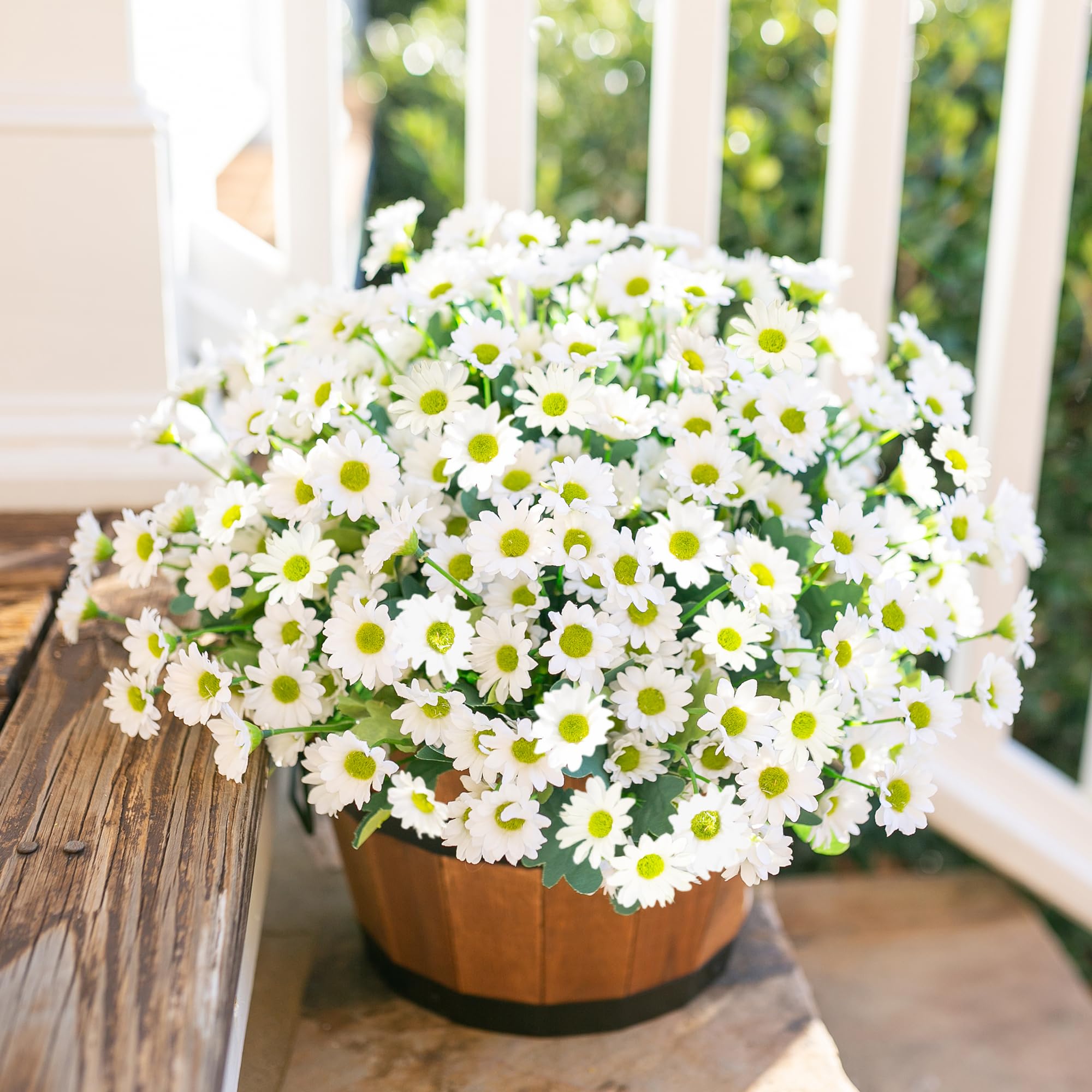 INSPRING windowsill or office decor with long-lasting faux daisies
