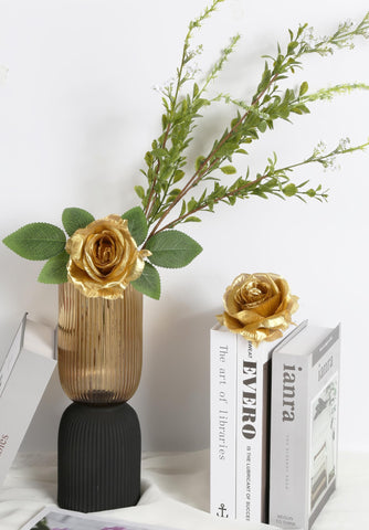 INSUNSIX rose head 8 cm close-up appearing lifelike for bridal bouquets