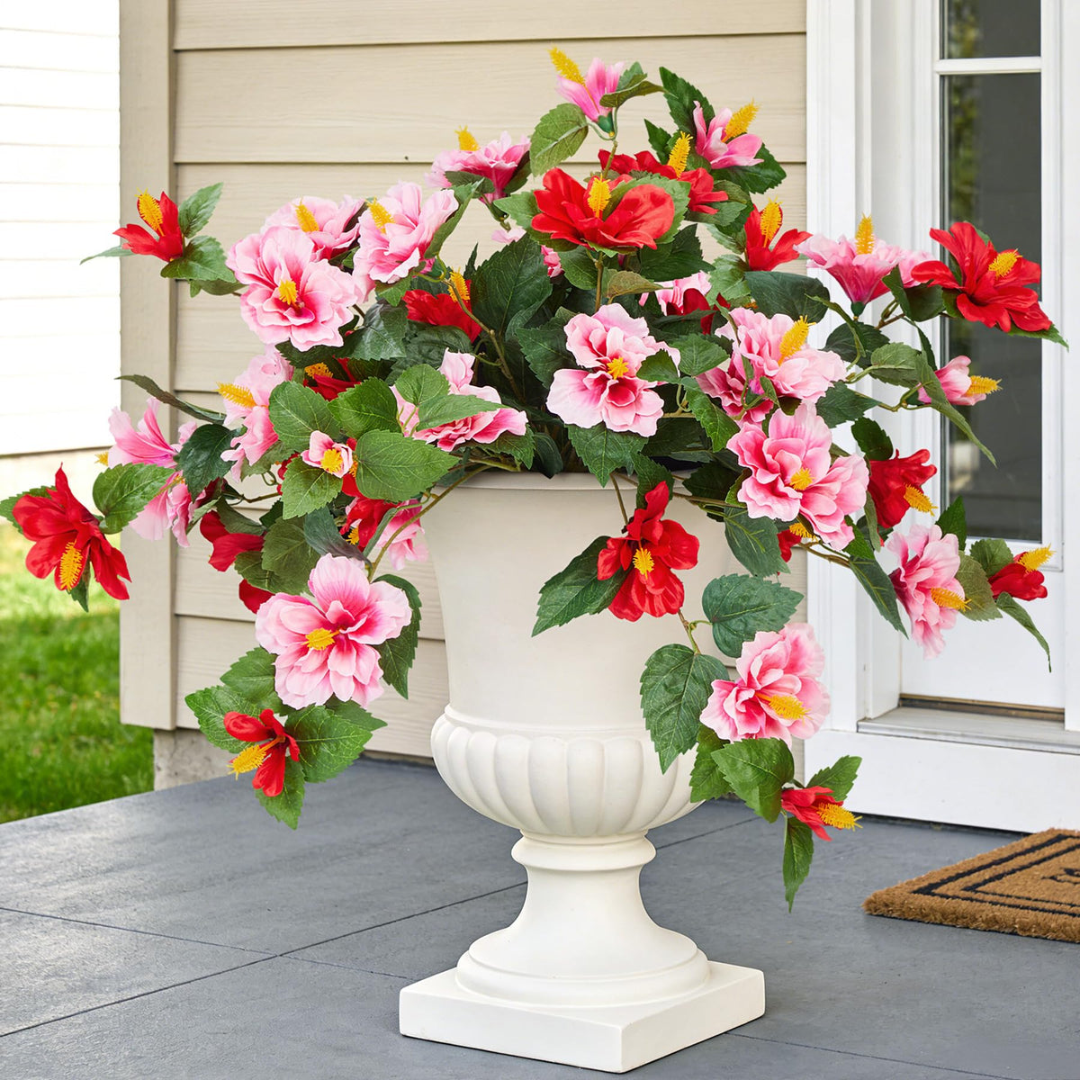 INXUGAO artificial hibiscus flowers with UV-resistant leaves for outdoor patio decor.