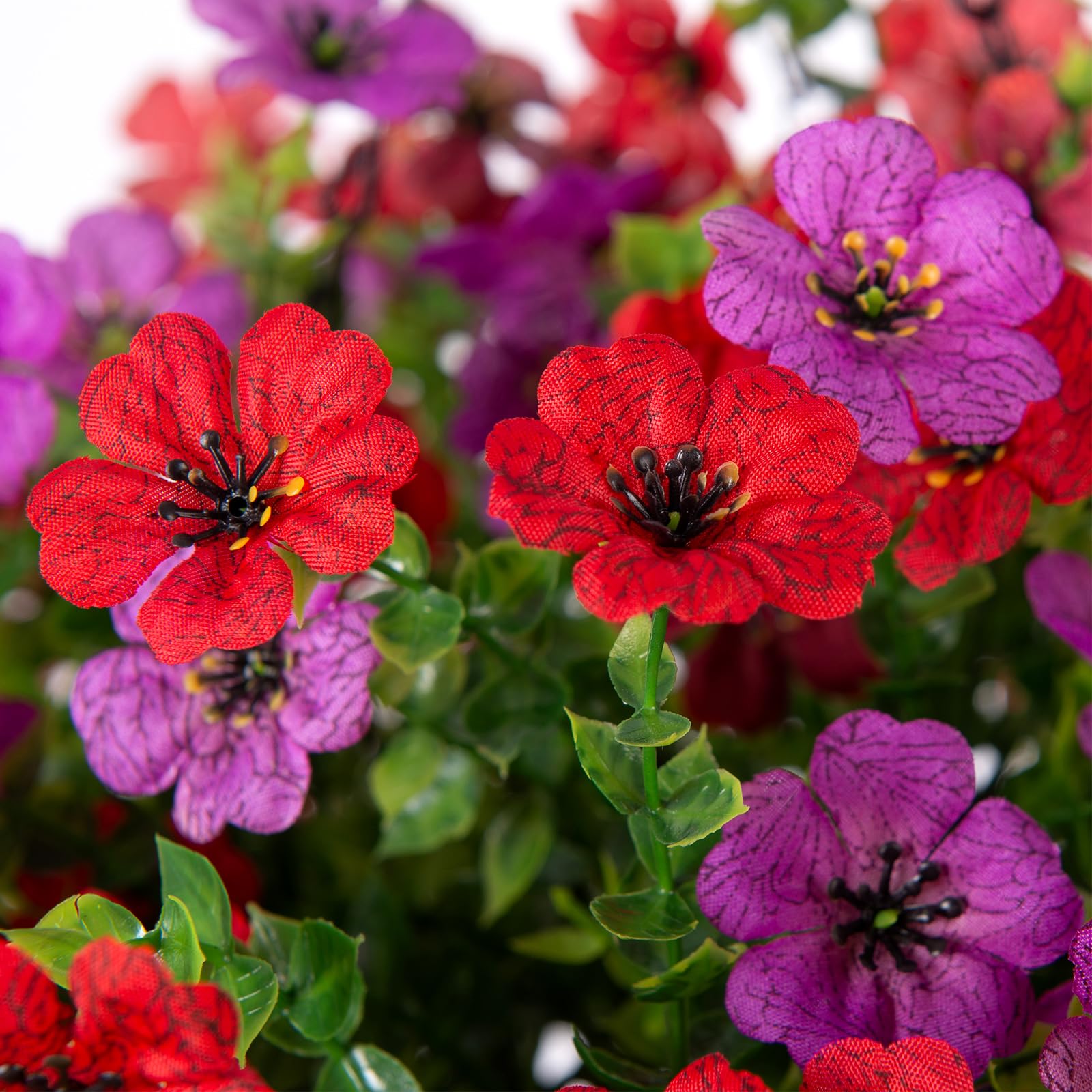 INXUGAO hanging basket with coconut lining offers sturdy, stylish display anywhere.